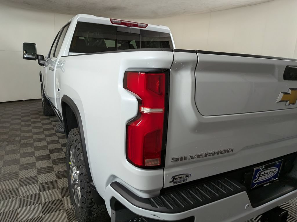 New 2026 Chevrolet Silverado 2500 High Country w/ High Country Premium Package AWD/4WD image 10