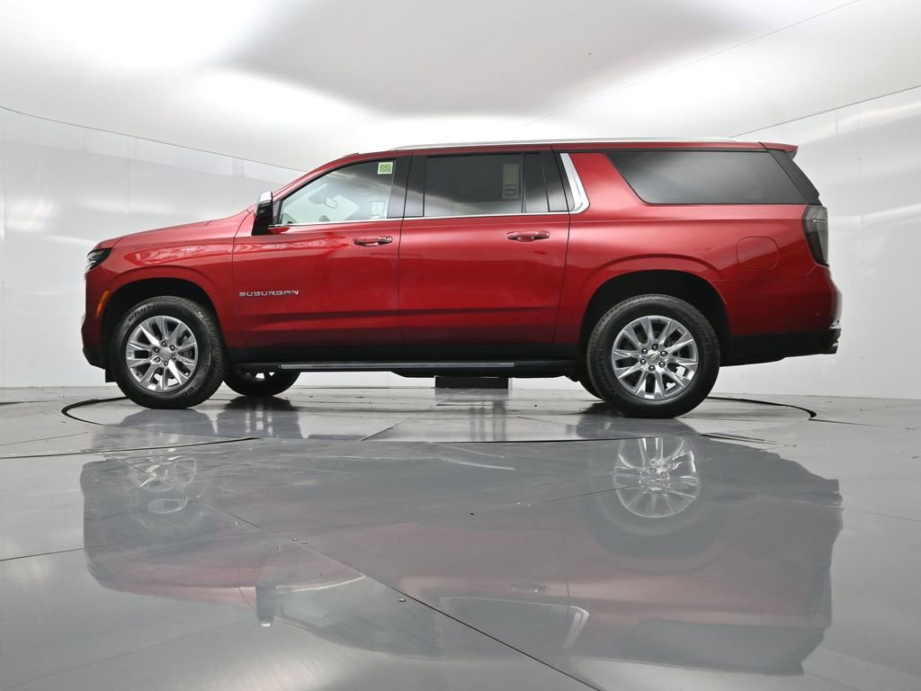 Used 2025 Chevrolet Suburban Premier image 42