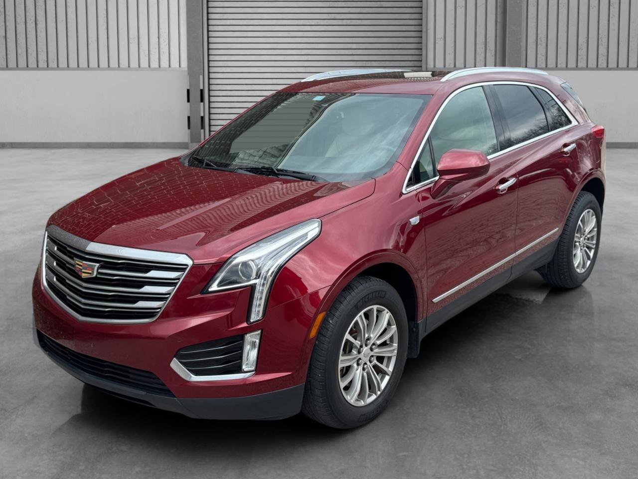 Used 2018 Cadillac XT5 Luxury w/ Driver Awareness Package AWD/4WD image 30