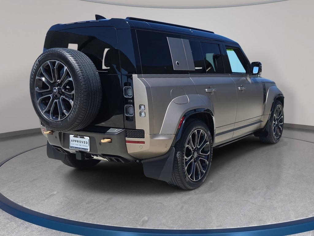 Certified 2025 Land Rover Defender 110 AWD/4WD image 5
