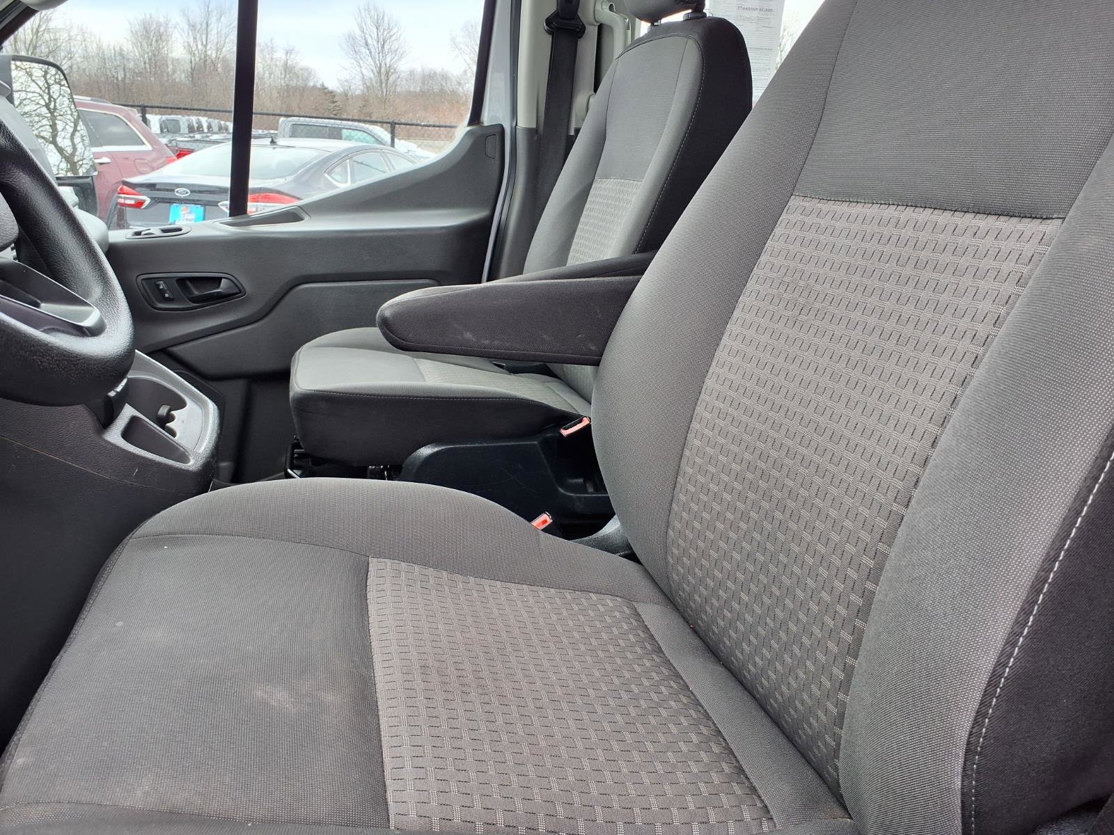 Used 2021 Ford Transit 350 XLT image 3