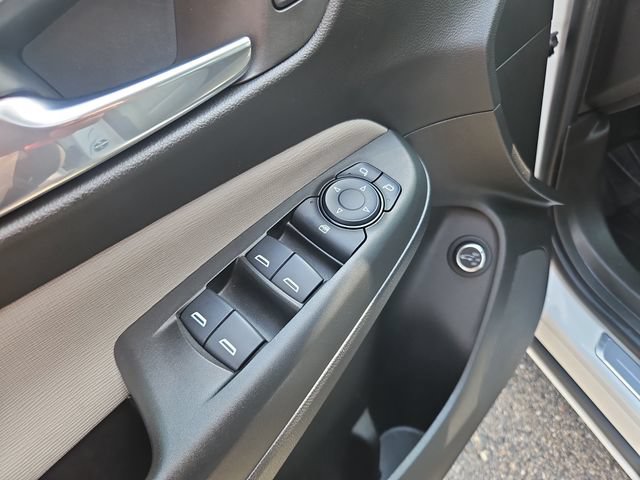 Used 2025 Buick Envista Preferred FWD image 12