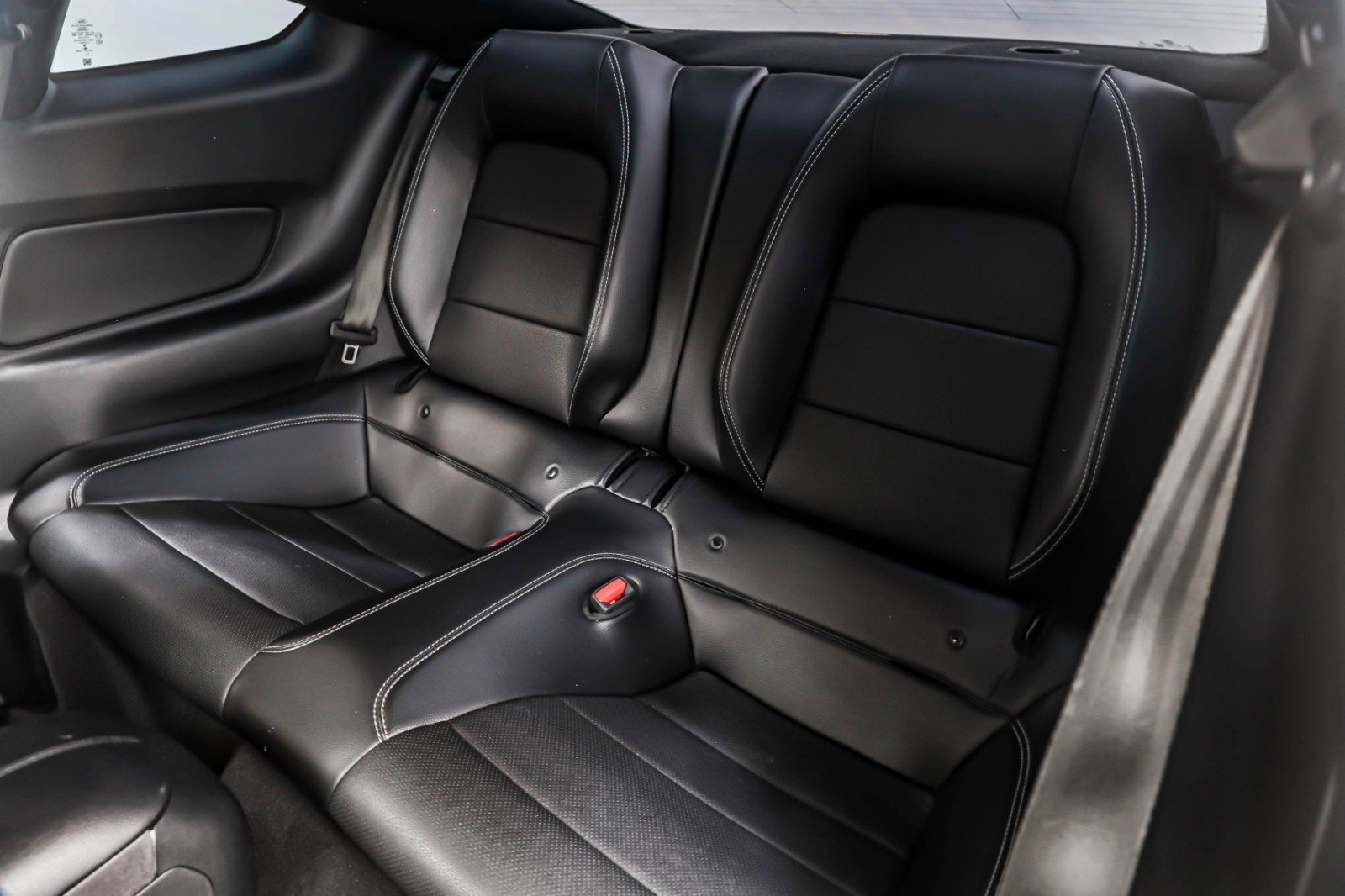 Used 2022 Ford Mustang GT Premium image 7