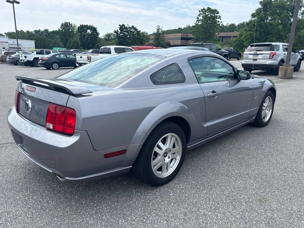 Used 2007 Ford Mustang GT Premium RWD image 3