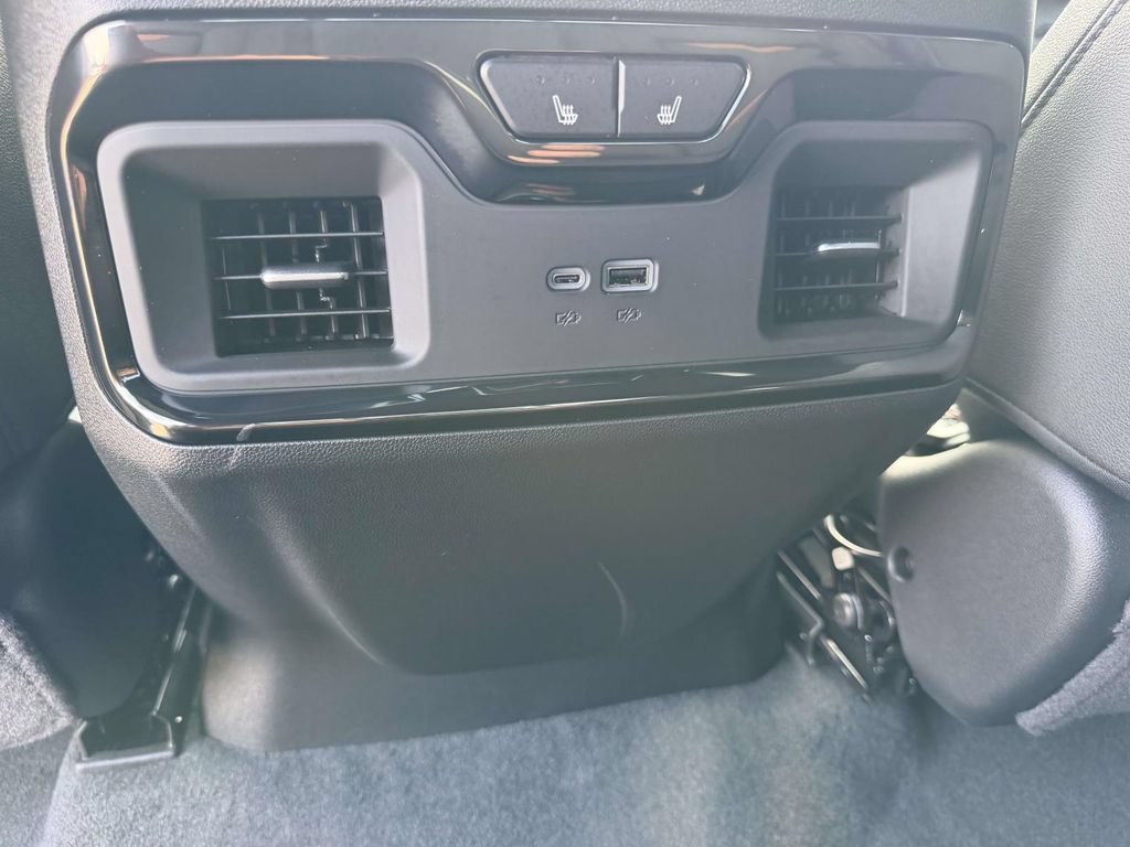 Used 2026 GMC Sierra 1500 AT4 w/ Technology Package AWD/4WD image 26