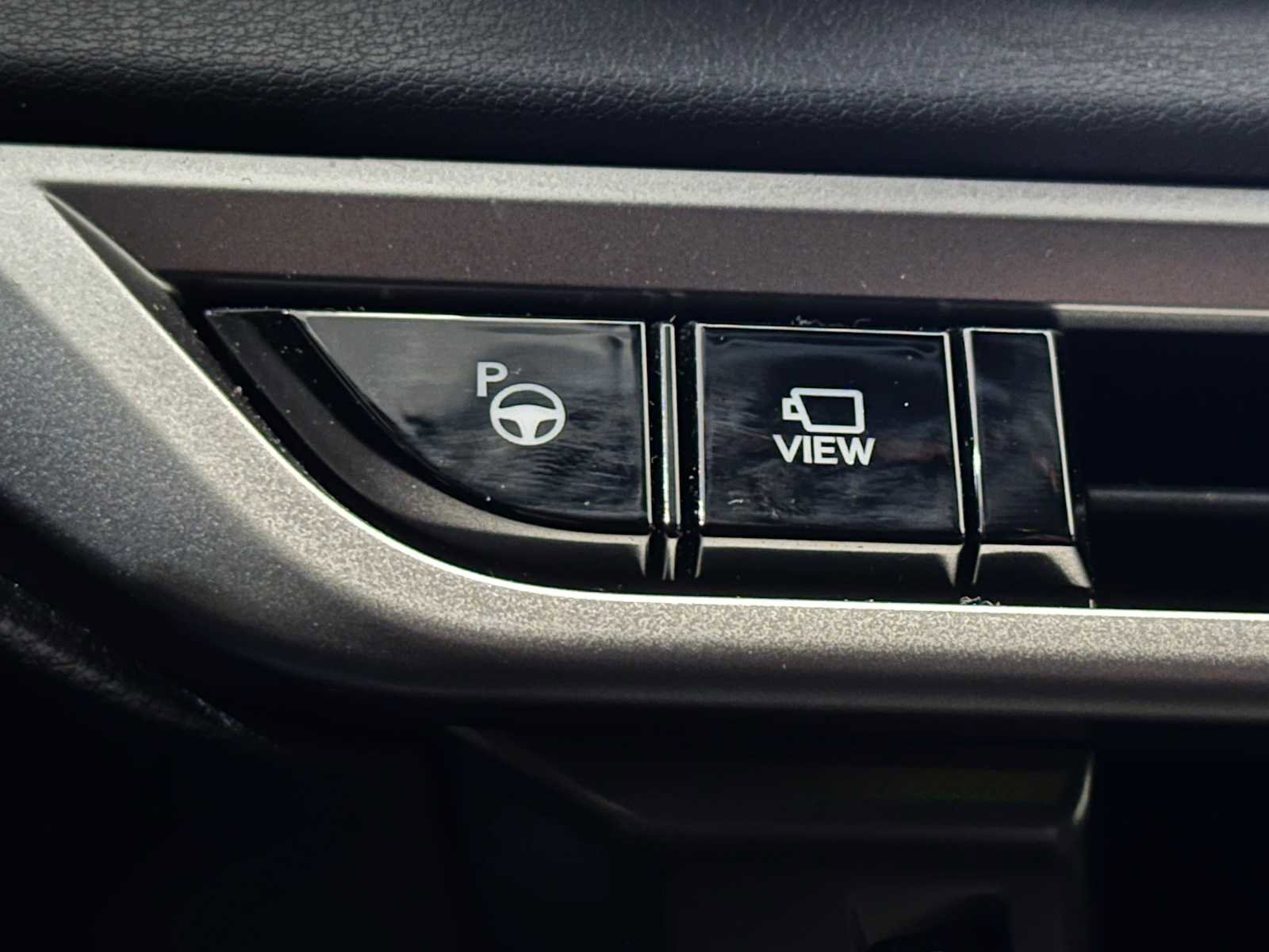 Used 2025 Lexus RX 450h Luxury w/ Convenience Package image 16