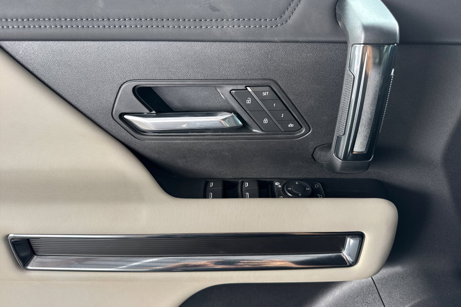 New 2026 GMC Hummer EV 4x4 Crew Cab image 12