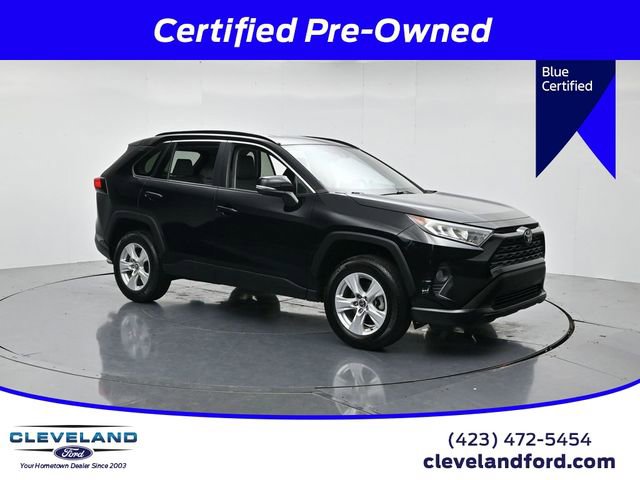 Used 2021 Toyota RAV4 XLE FWD image 1