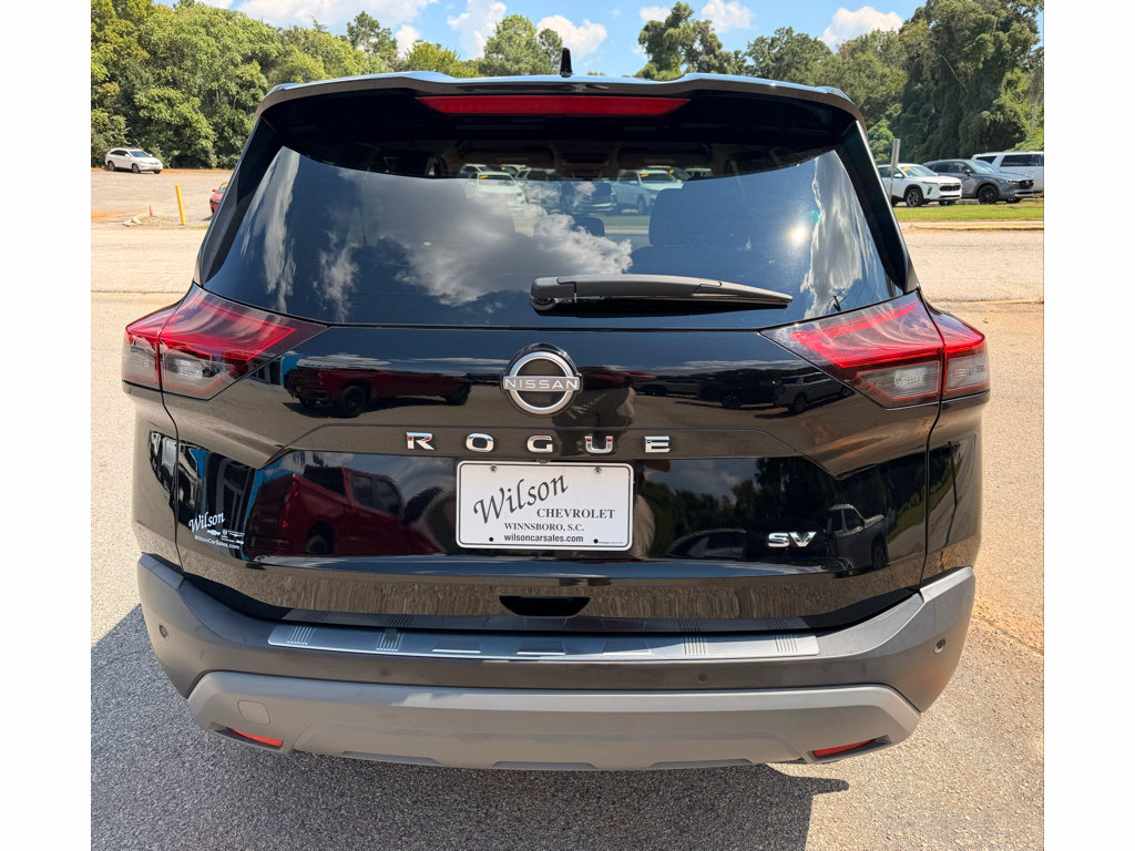 Used 2023 Nissan Rogue SV FWD image 5
