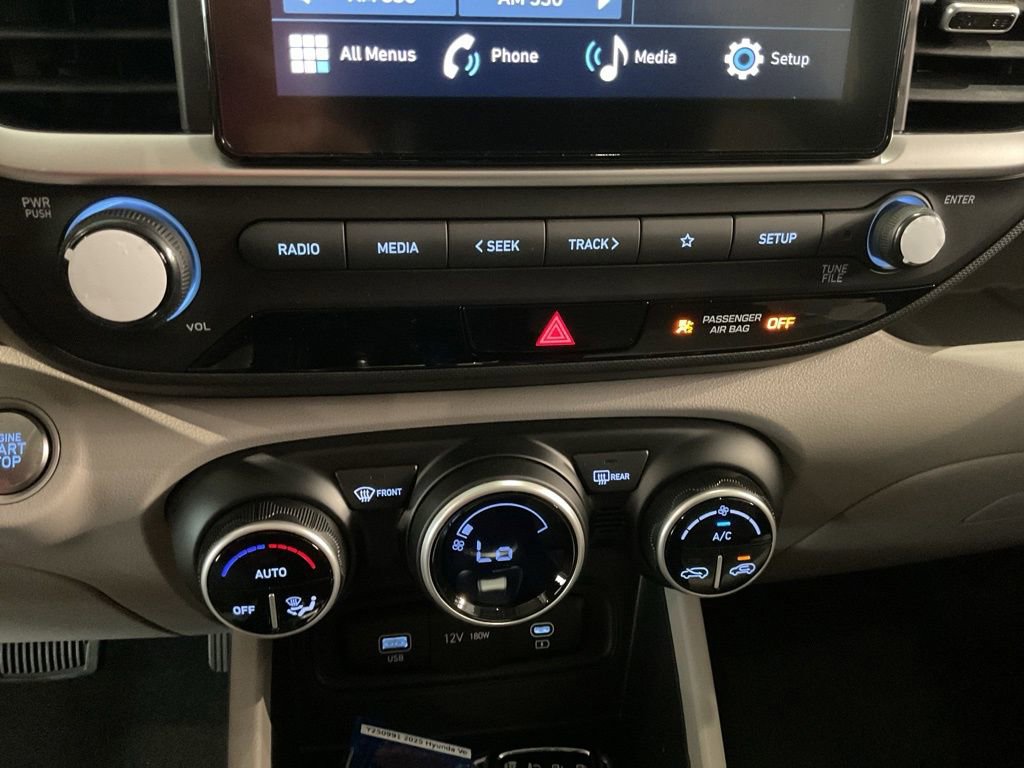 New 2025 Hyundai Venue SEL image 12