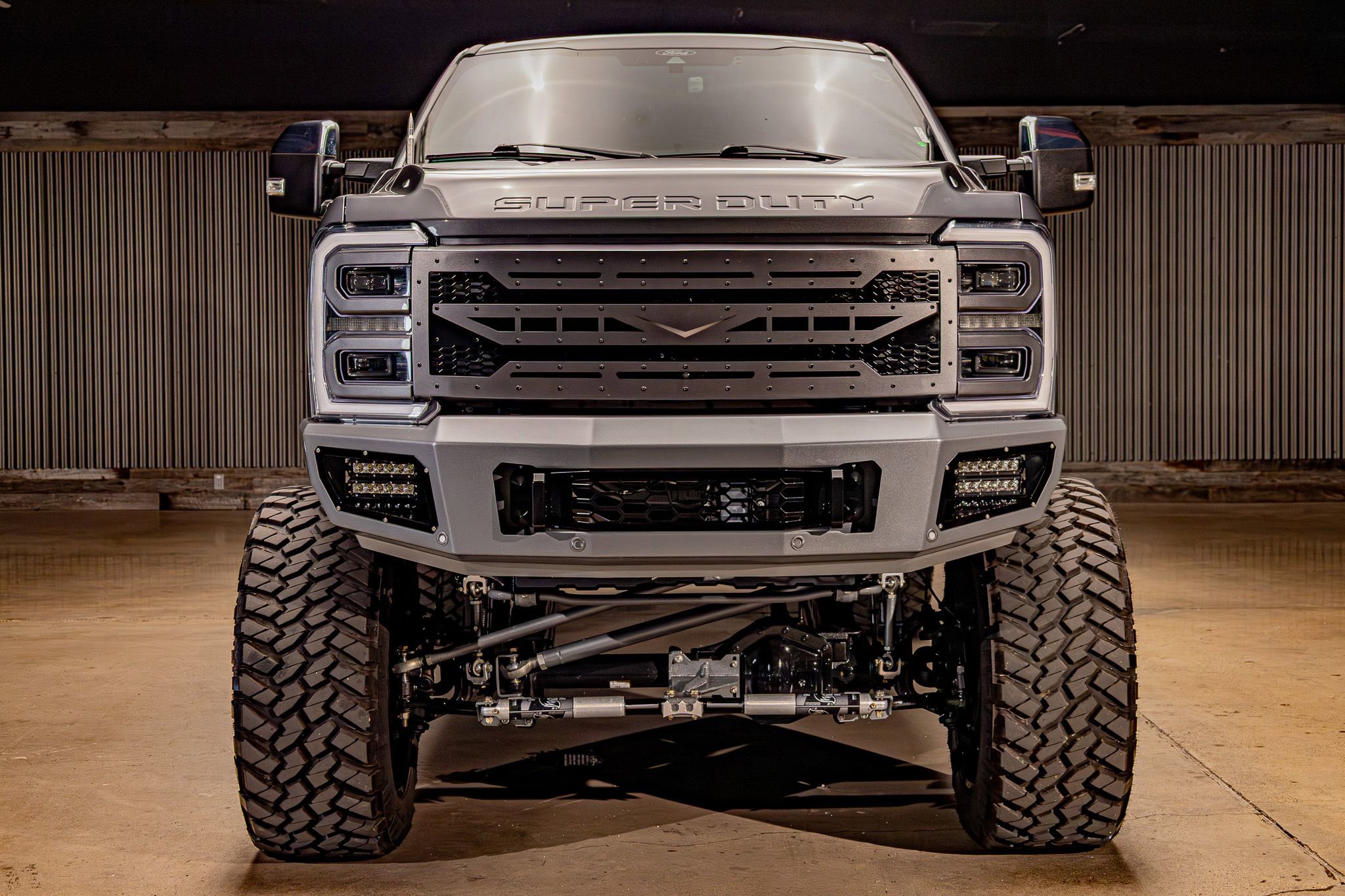 Used 2024 Ford F350 Platinum AWD/4WD image 2