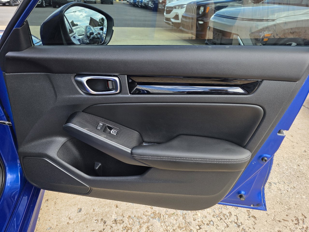 Used 2022 Honda Civic Touring image 18