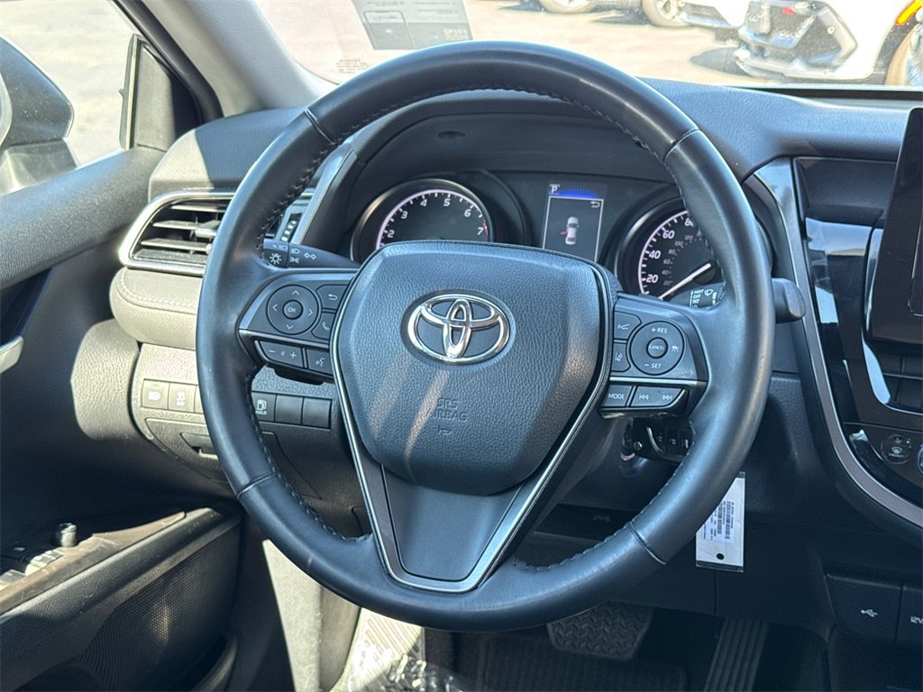 Used 2023 Toyota Camry SE image 23