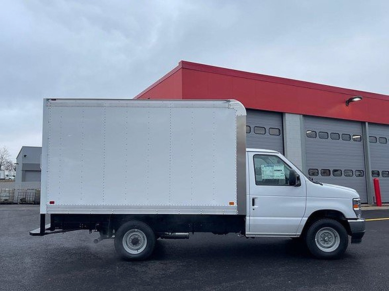 New 2024 Ford E-350 and Econoline 350 Super Duty w/ Power Windows & Locks Group RWD image 2
