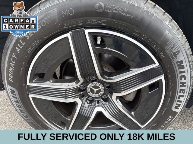 Used 2025 Mercedes-Benz GLC 300 4MATIC image 9