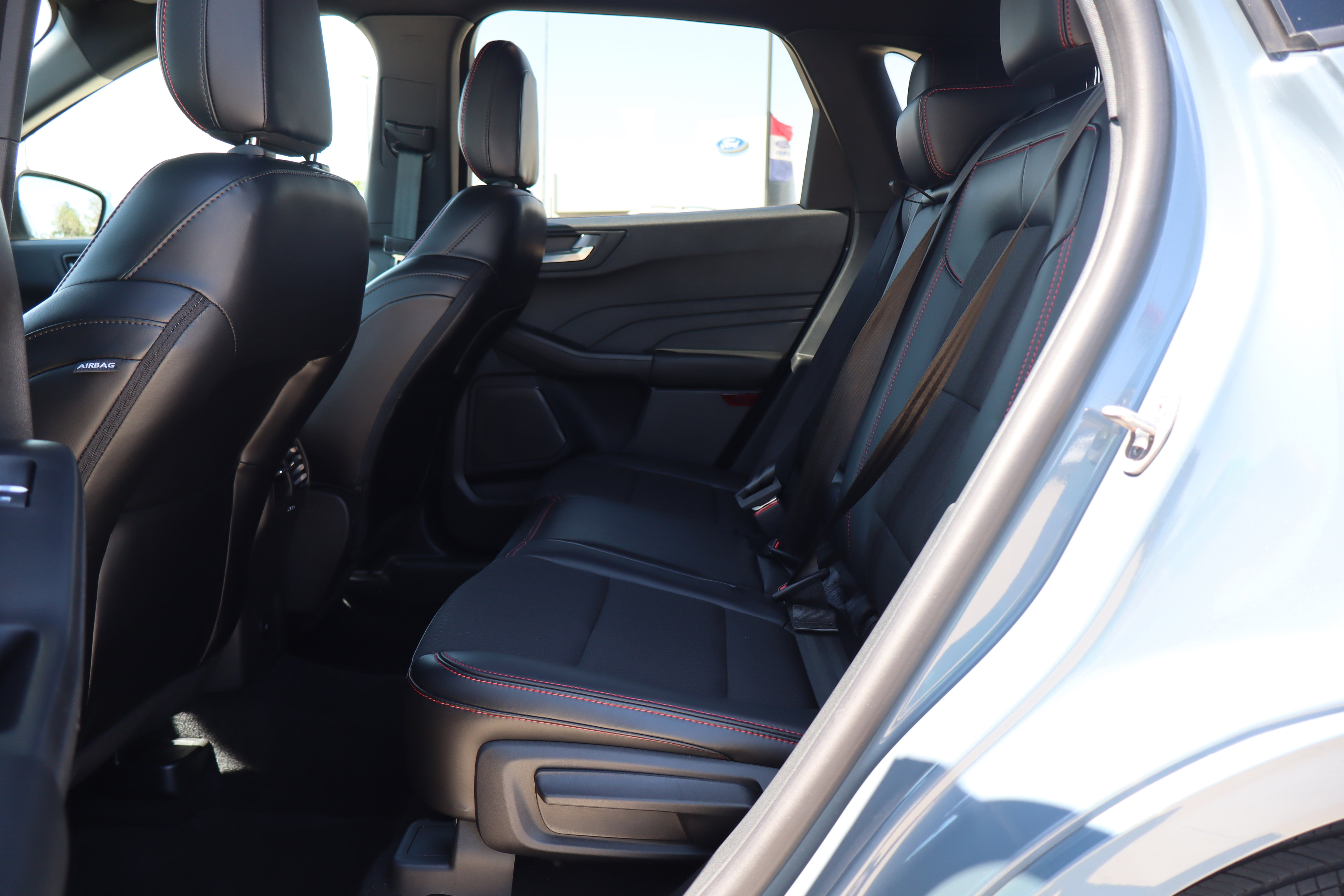 Used 2024 Ford Escape ST-Line w/ Tech Pack #1 AWD/4WD image 11