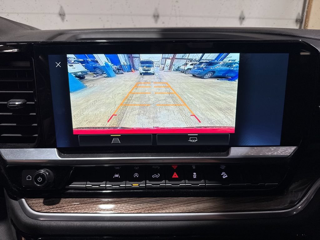 Used 2022 Chevrolet Silverado 1500 RST AWD/4WD image 29