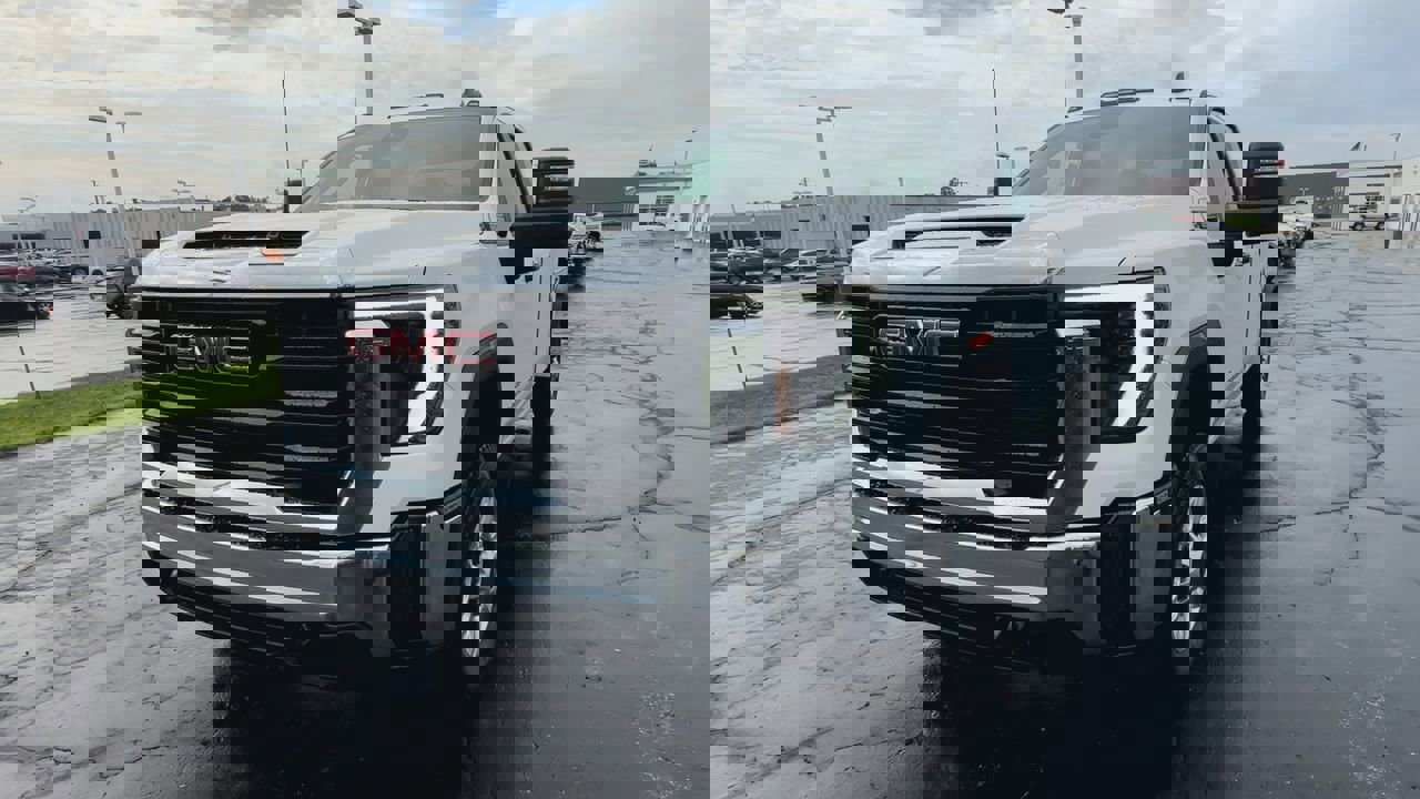 New 2025 GMC Sierra 2500 Pro w/ Convenience Package image 3