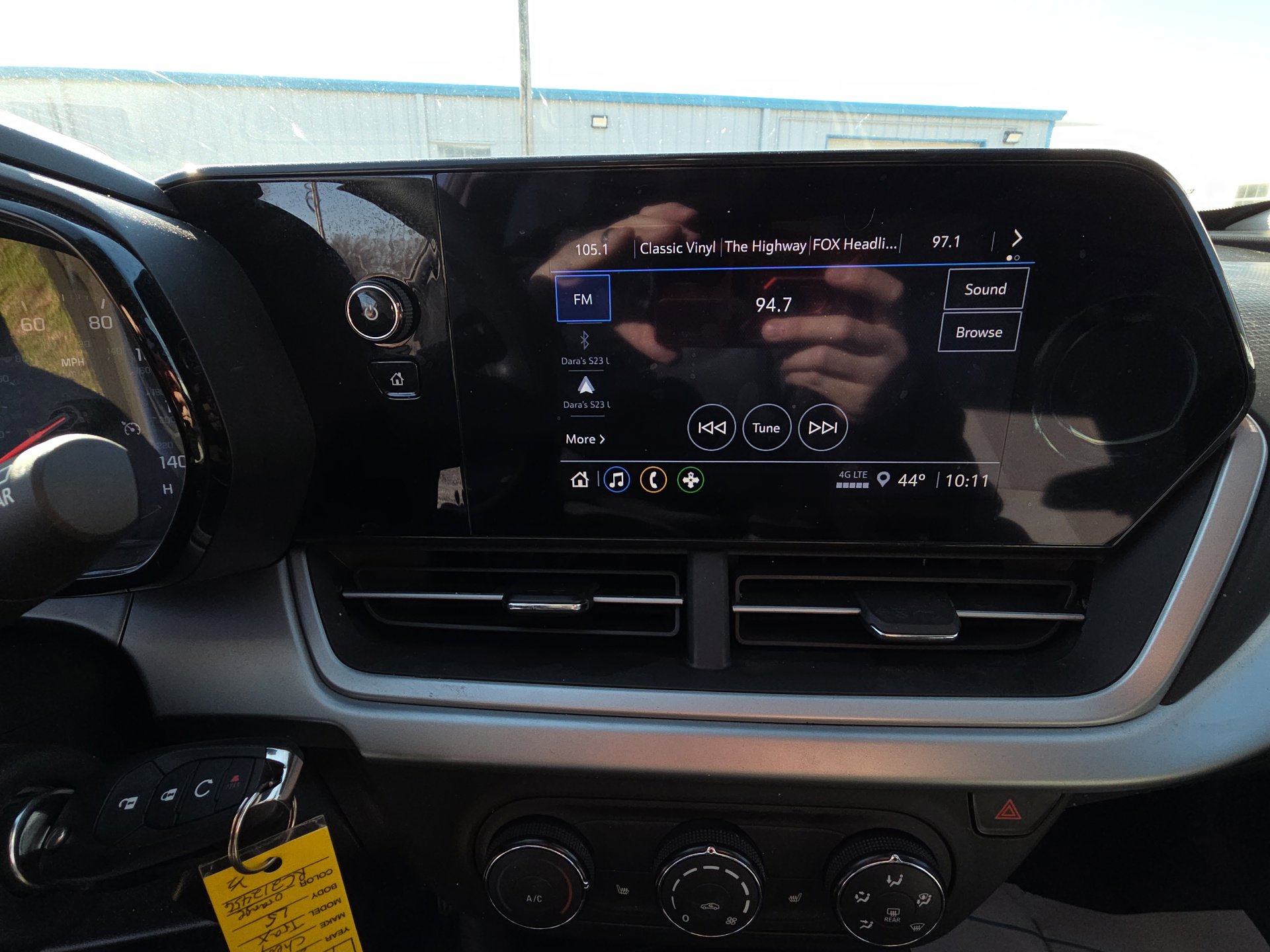 Used 2024 Chevrolet Trax LS w/ LS Convenience Package image 12