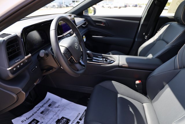 New 2025 Toyota Crown Signia image 10