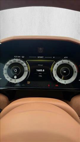 Used 2025 Aston Martin V8 Vantage Coupe image 15