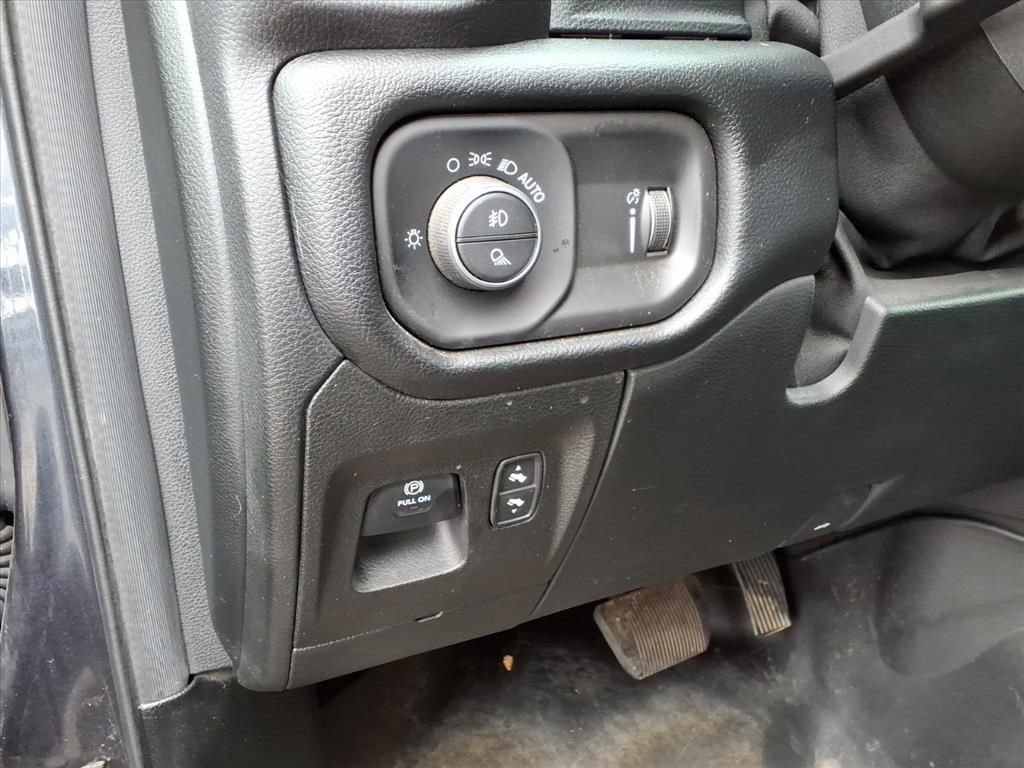 Used 2020 RAM 1500 Big Horn image 15
