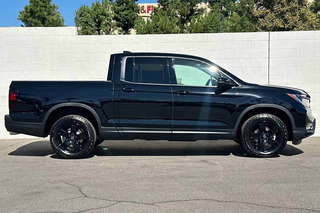 New 2026 Honda Ridgeline Black Edition image 3