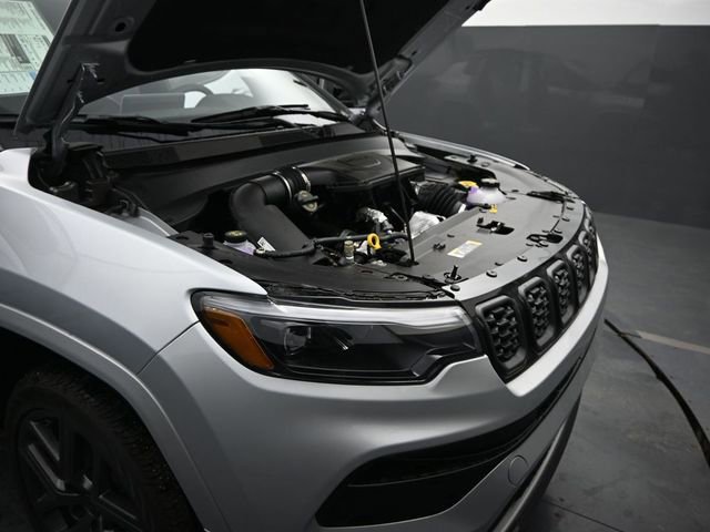 New 2025 Jeep Compass Limited w/ High Altitude Package image 39
