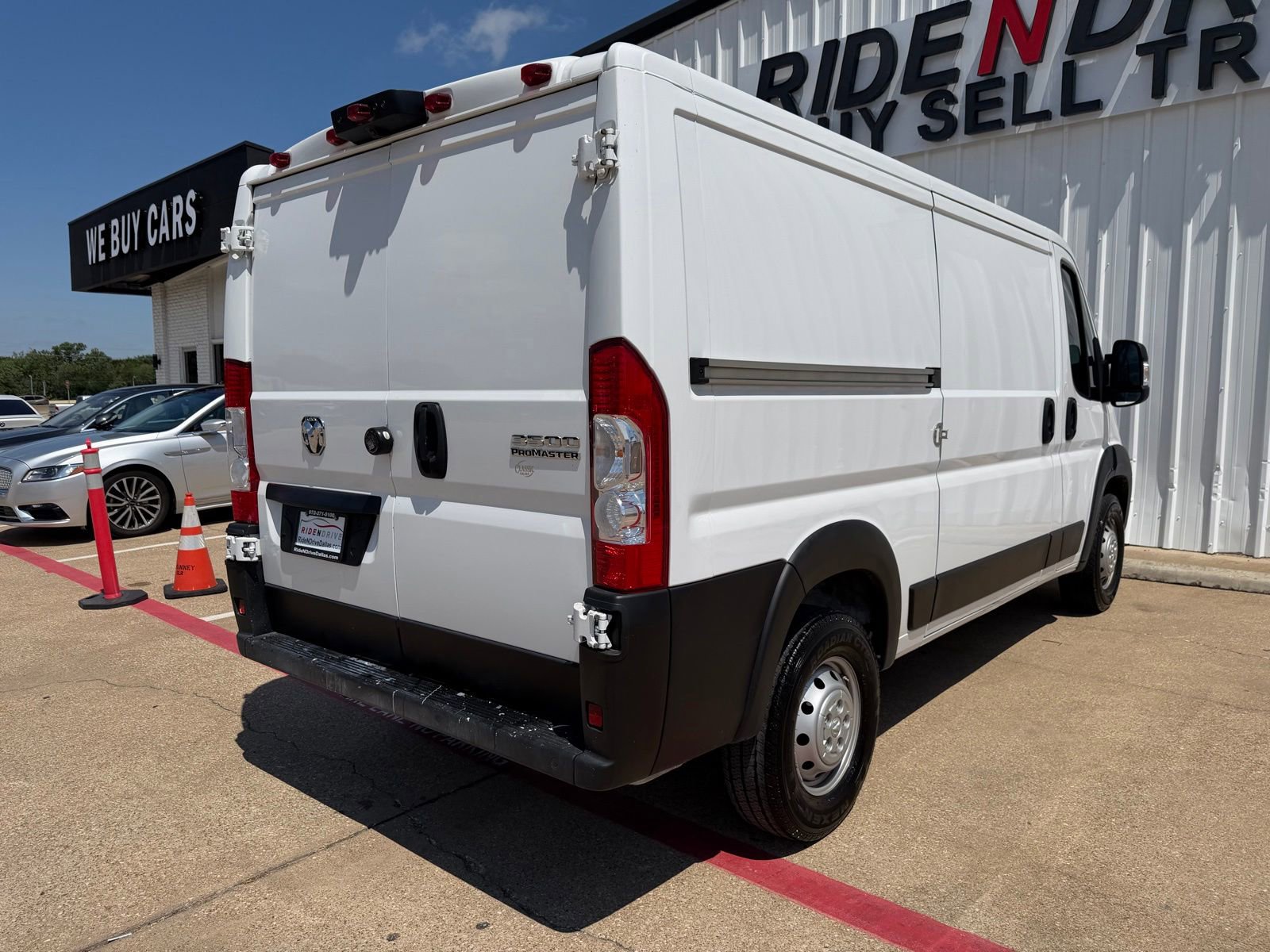 Used 2023 RAM ProMaster 3500 w/ Safety Group FWD image 16