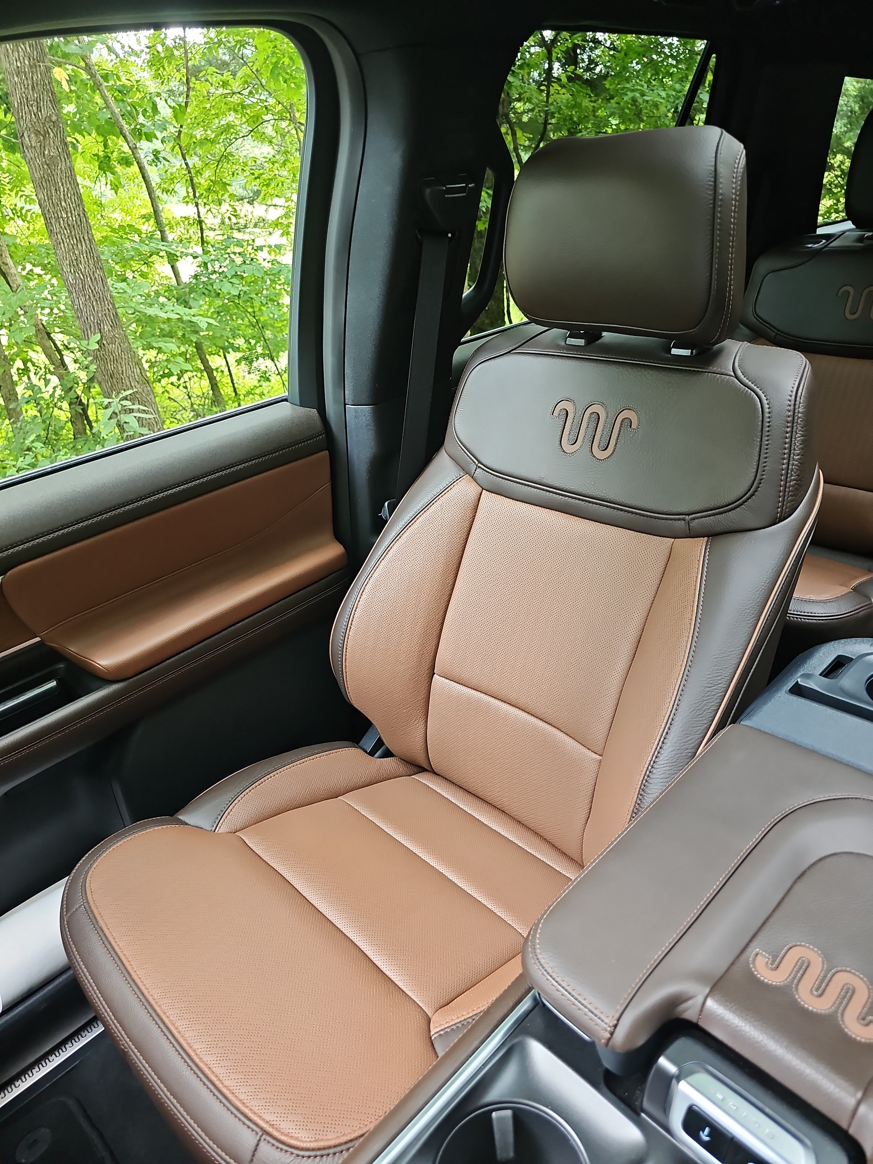 Used 2025 Ford Expedition King Ranch AWD/4WD image 45