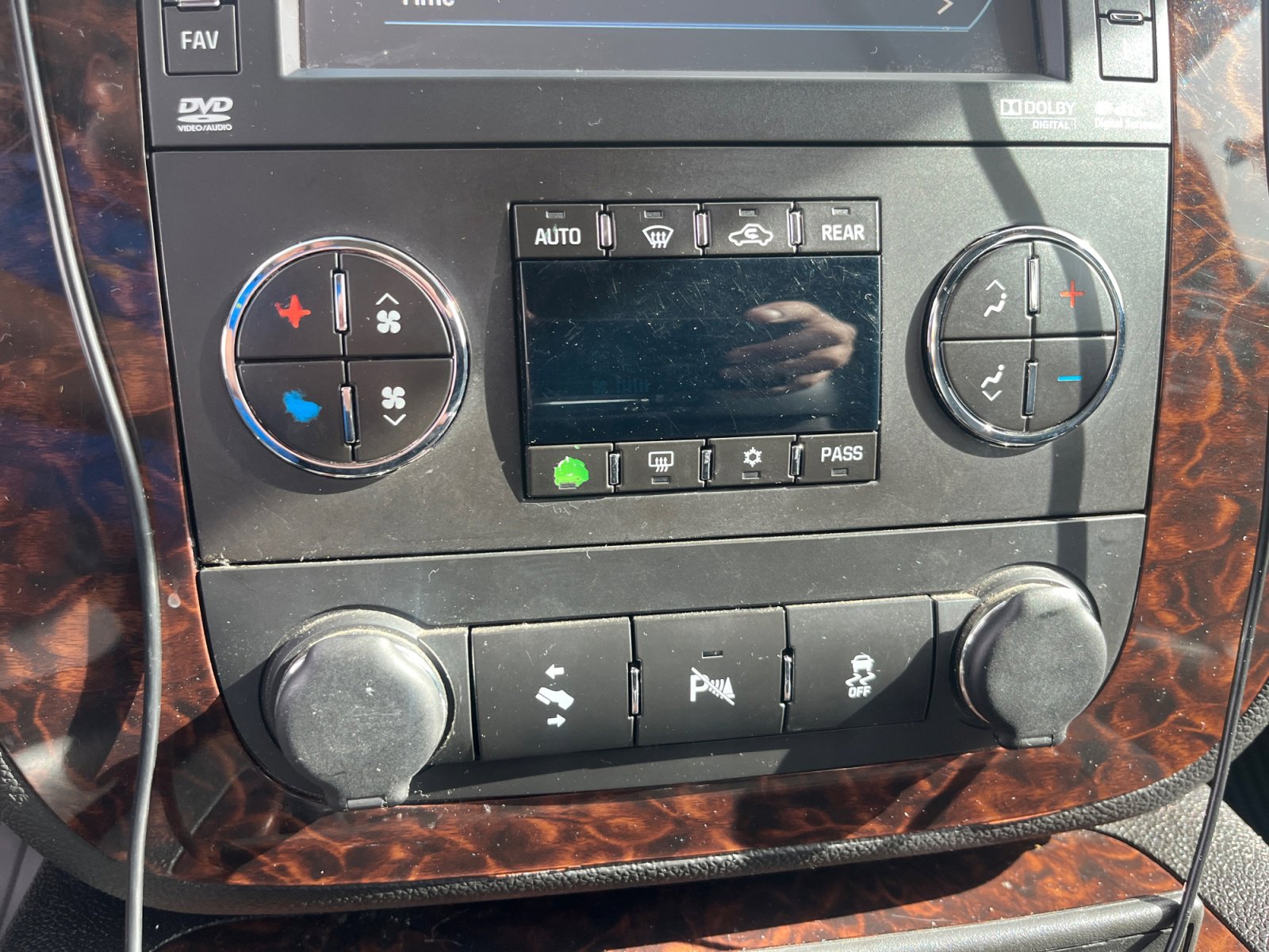 Used 2013 GMC Yukon Denali AWD/4WD image 29