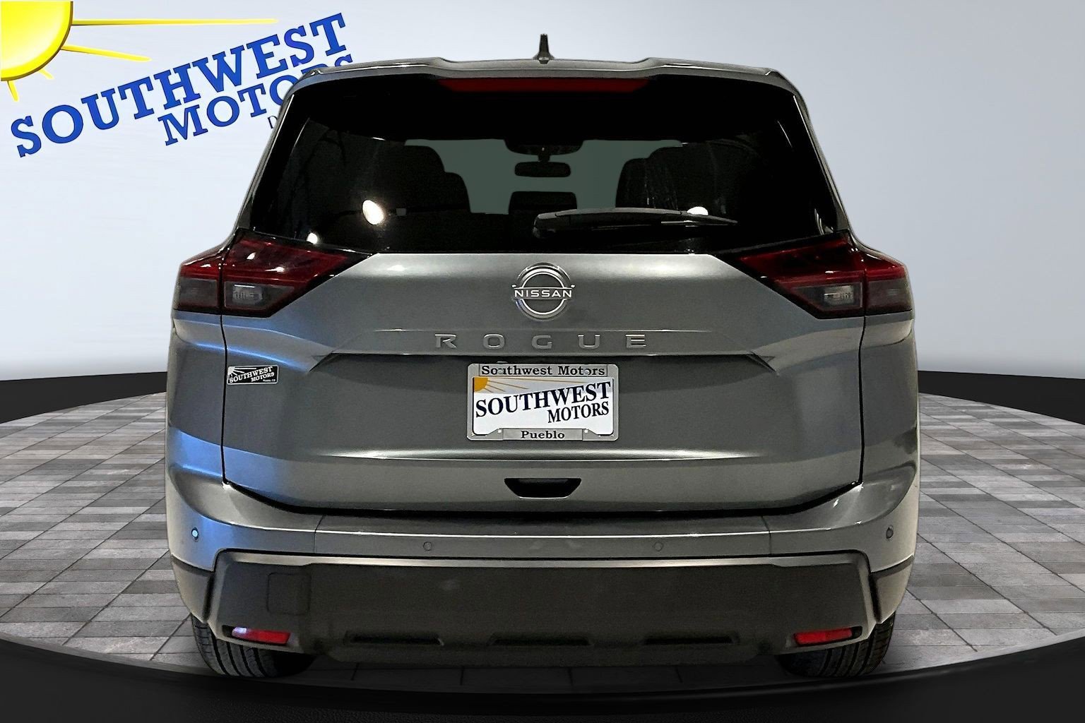 Used 2025 Nissan Rogue SV FWD image 5