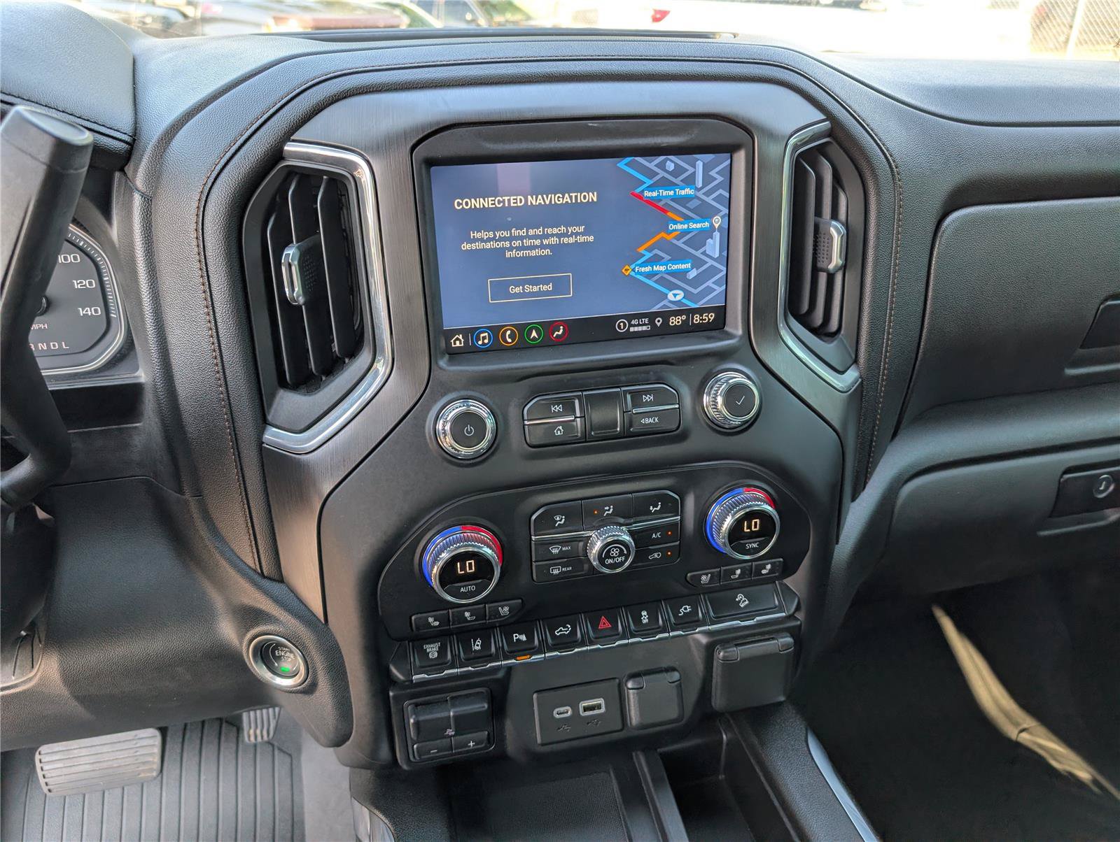 Used 2021 GMC Sierra 2500 AT4 w/ AT4 Premium Plus Package AWD/4WD image 18