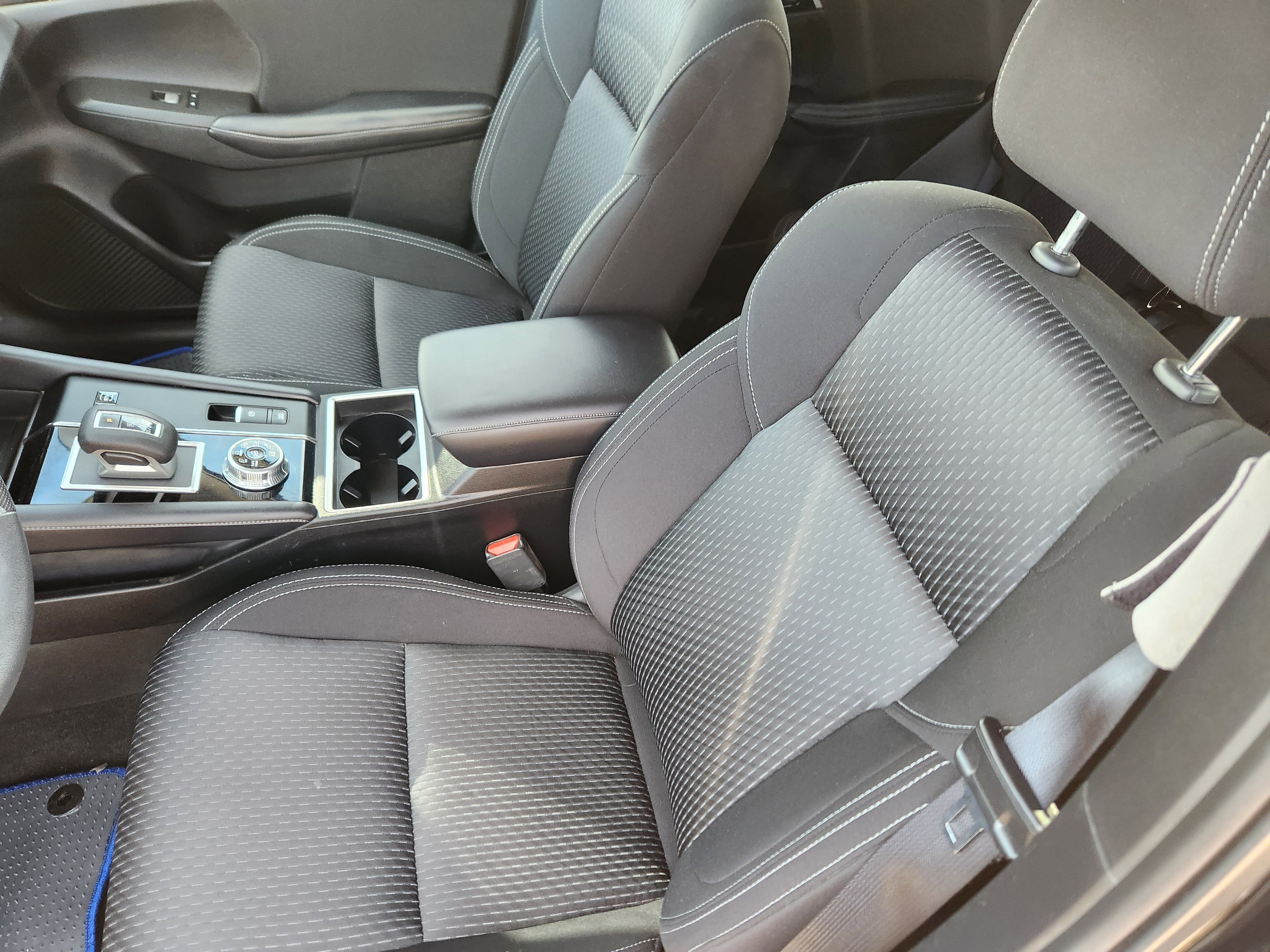 Used 2025 Mitsubishi Outlander ES AWD/4WD image 9
