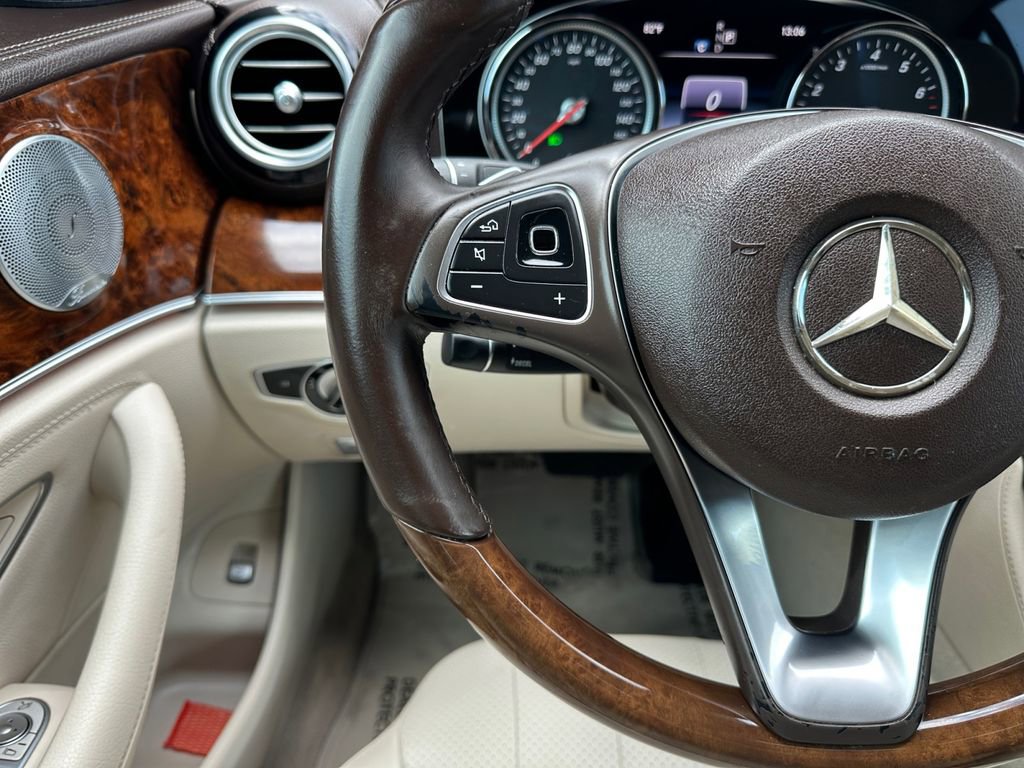 Used 2017 Mercedes-Benz E 300 image 38