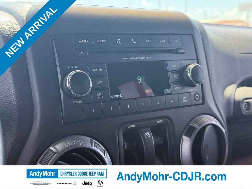 Used 2013 Jeep Wrangler Sport AWD/4WD image 11