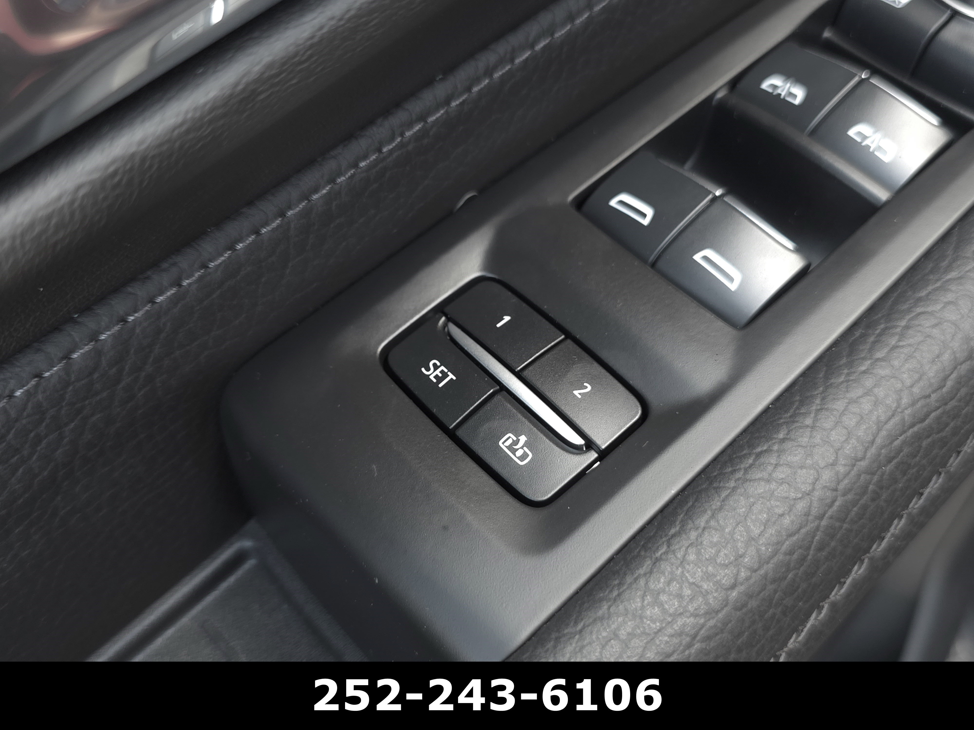 Used 2024 GMC Yukon Denali w/ Max Trailering Package image 12