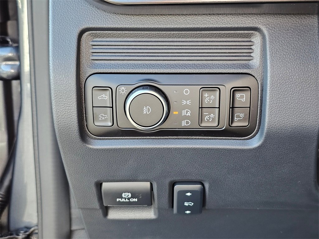 New 2026 Ford F250 Lariat image 25
