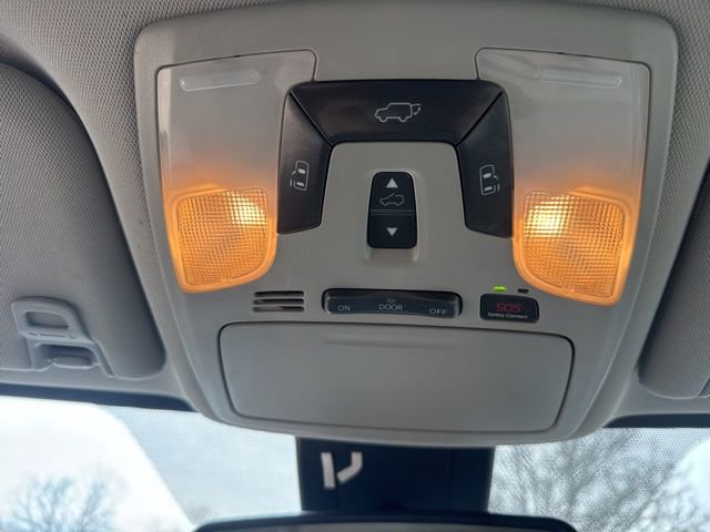 Used 2018 Toyota Sienna XLE w/ XLE Navigation Package image 26