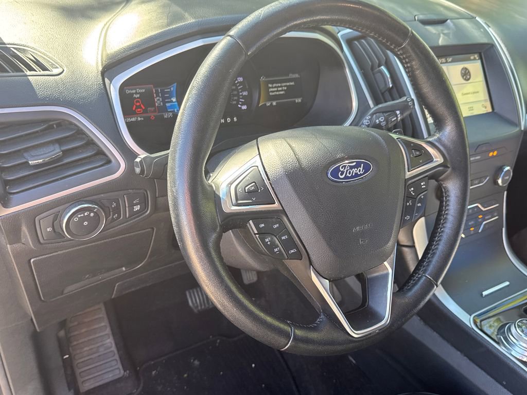 Used 2019 Ford Edge SEL w/ Equipment Group 201A AWD/4WD image 8