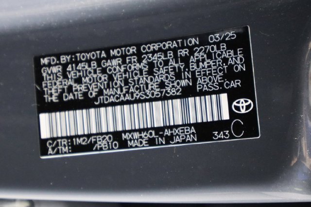 Used 2025 Toyota Prius LE FWD image 42
