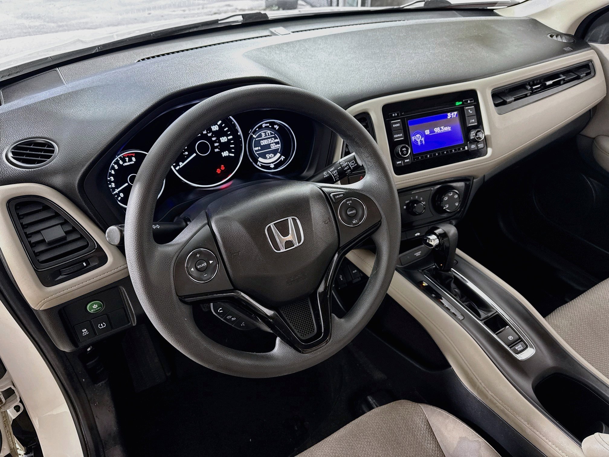 Used 2016 Honda HR-V LX image 19
