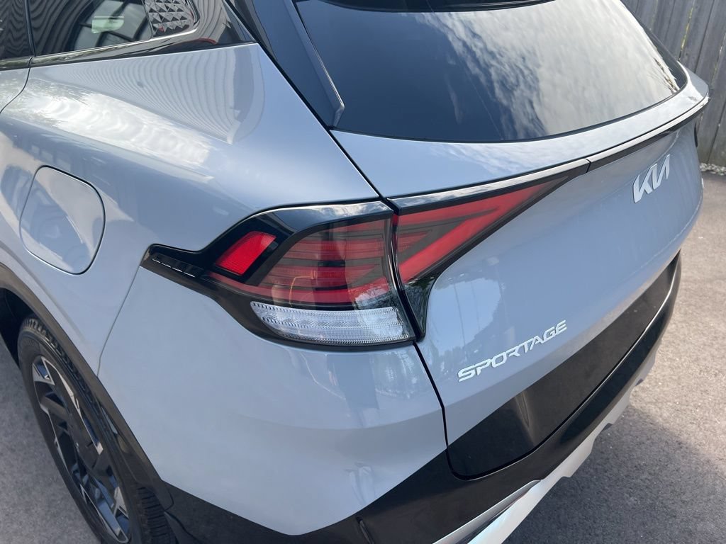 Certified 2024 Kia Sportage SX AWD/4WD image 32