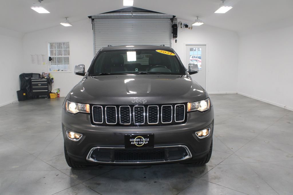 Used 2021 Jeep Grand Cherokee Limited w/ Trailer Tow Group IV image 3
