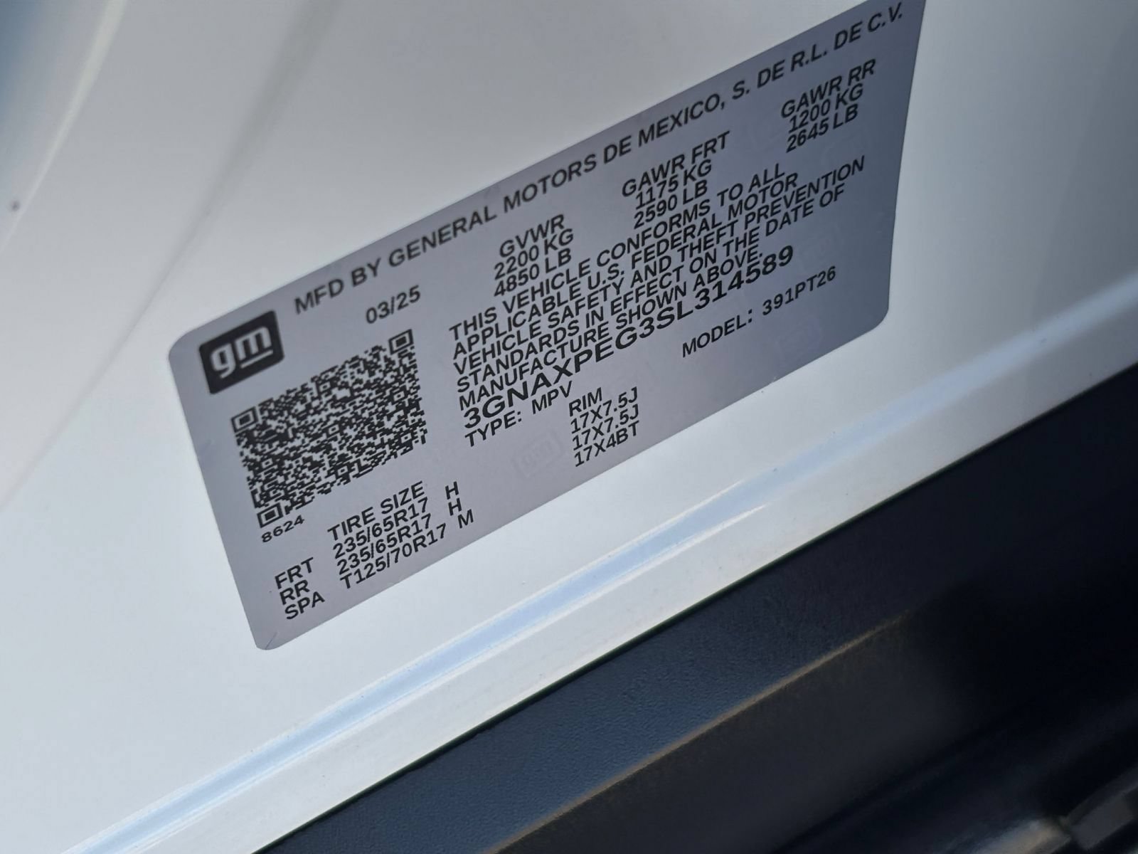 Used 2025 Chevrolet Equinox LT AWD/4WD image 29