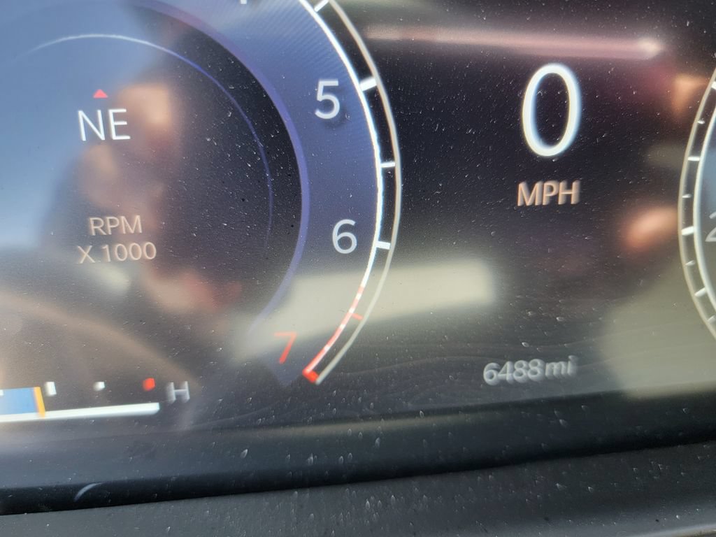 Used 2025 Jeep Grand Cherokee Limited w/ Luxury Tech Group II RWD image 19