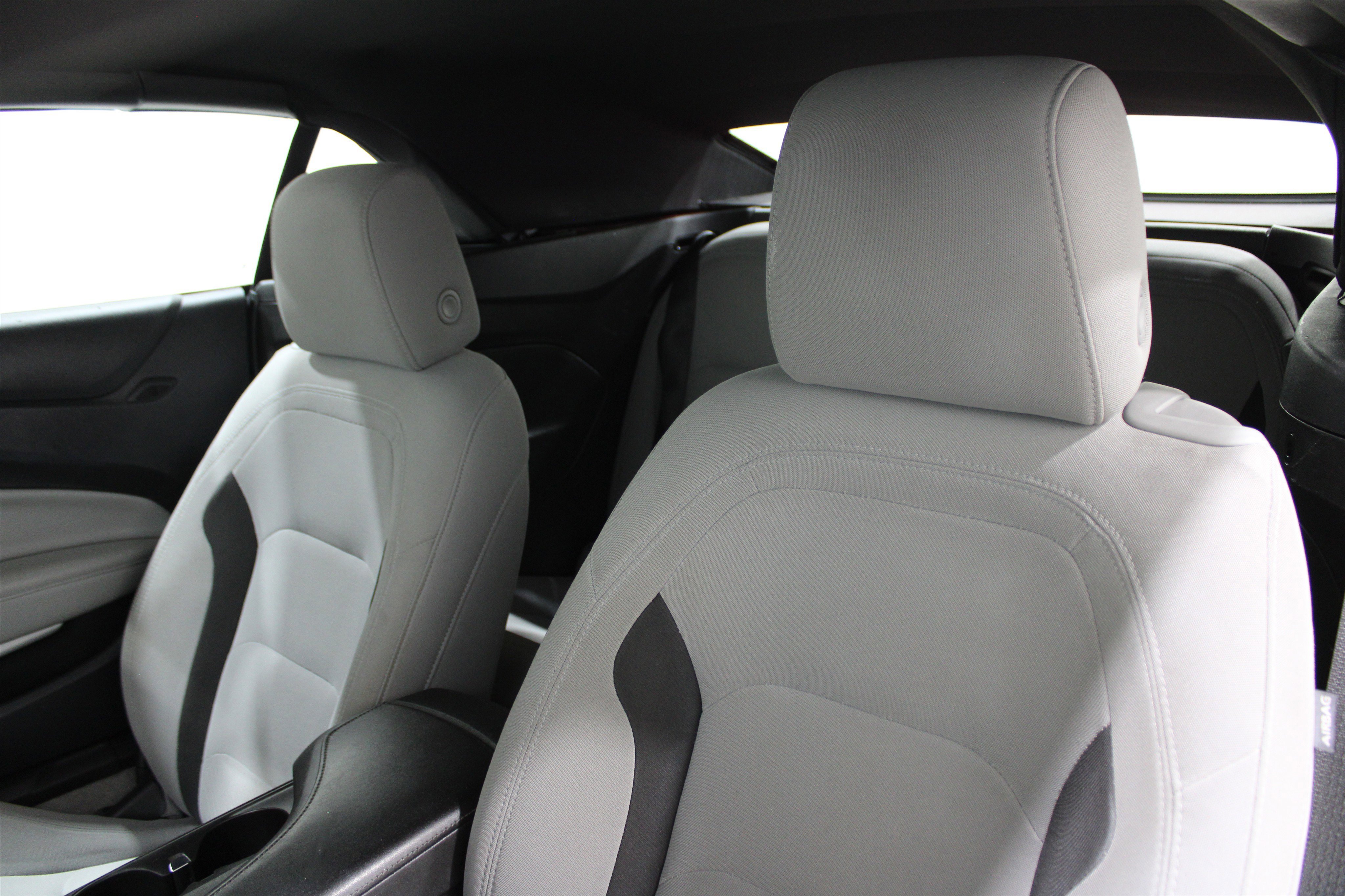 Used 2023 Chevrolet Camaro LT image 5