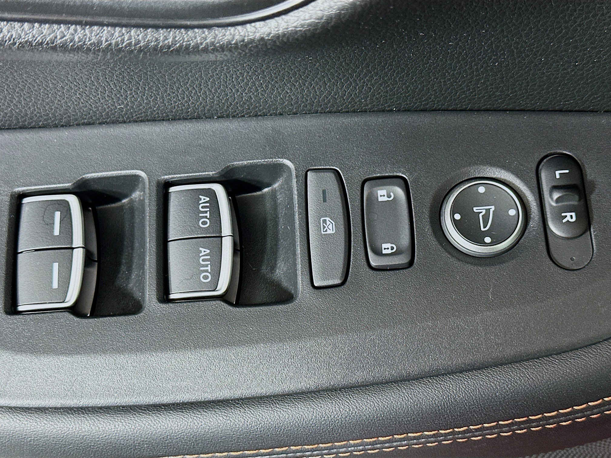 Used 2023 Honda HR-V Sport image 15