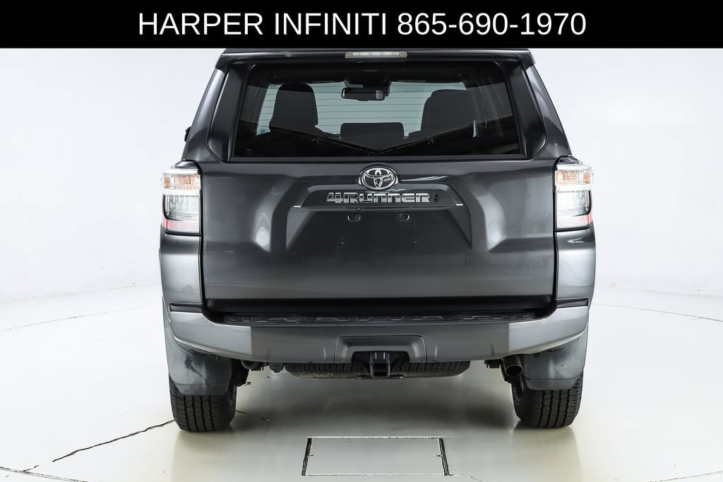Used 2020 Toyota 4Runner SR5 Premium w/ Moonroof Package AWD/4WD image 9