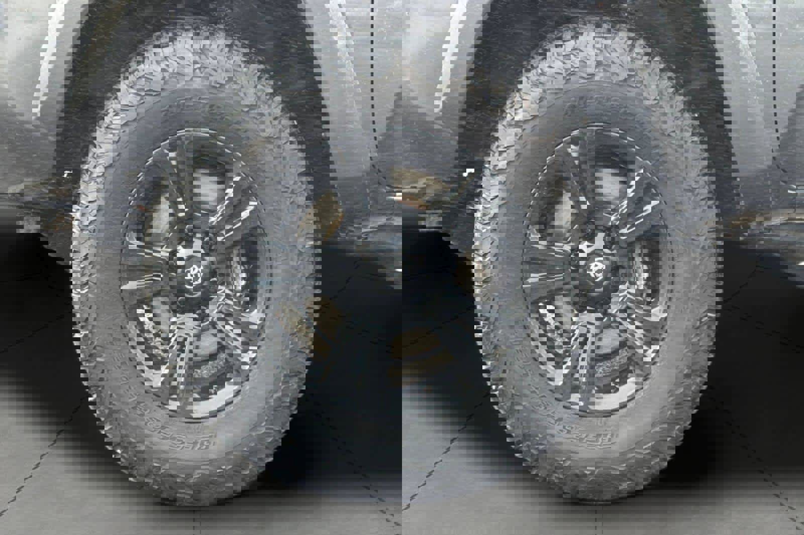 Used 2019 Toyota Tacoma TRD Sport image 11